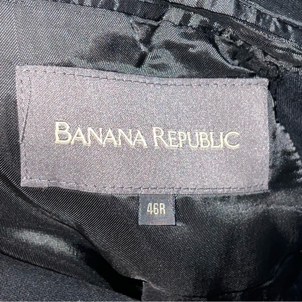 Banana Republic Black Blazer 46R - Sleek & Professional Look - Picture 6 of 8